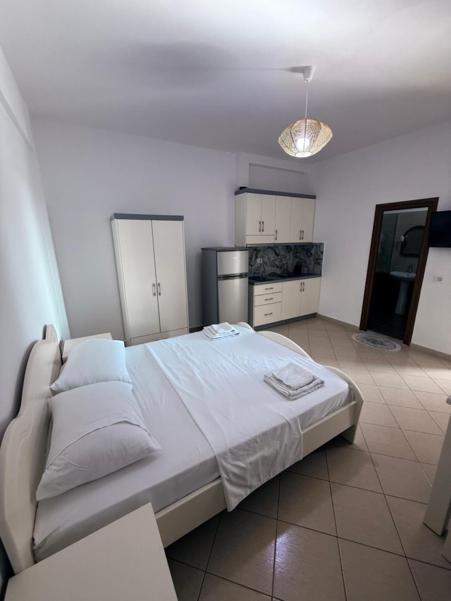 Amar Apartments Саранда Екстер'єр фото