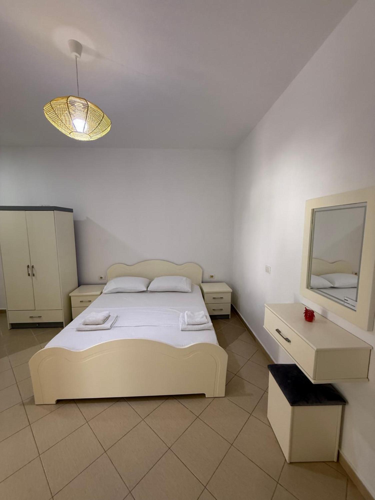 Amar Apartments Саранда Екстер'єр фото
